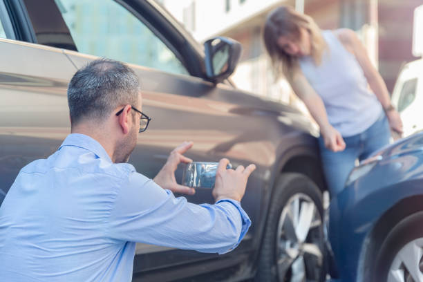 Professional Full Coverage Car Insurance technician working in Lovell, WY